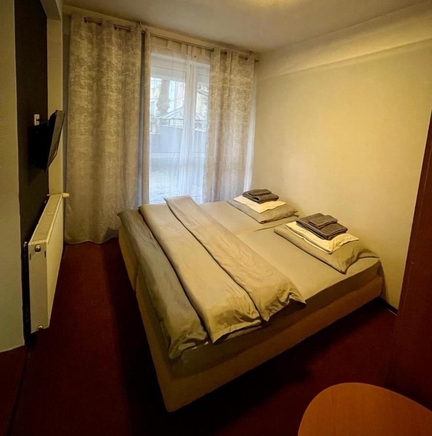 Kaskada Lomianska 33 Warszawa