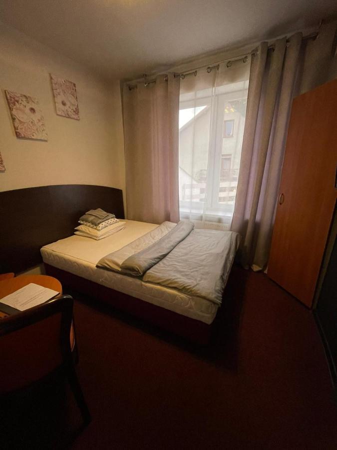 Kwatera prywatna Kaskada Lomianska 33 *