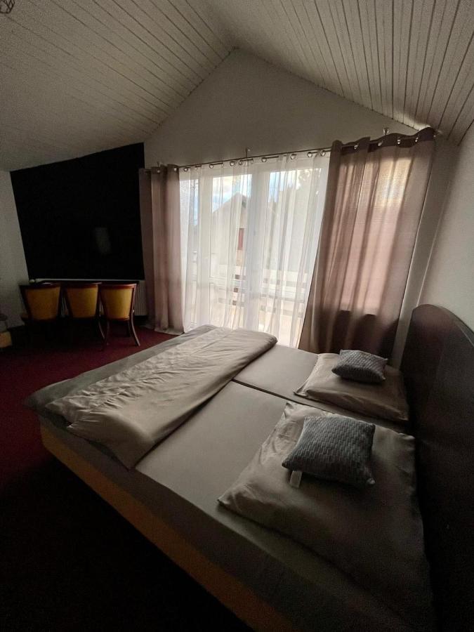 Kaskada Lomianska 33 * Warszawa